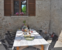 Piantorre terras aangeklede tafel